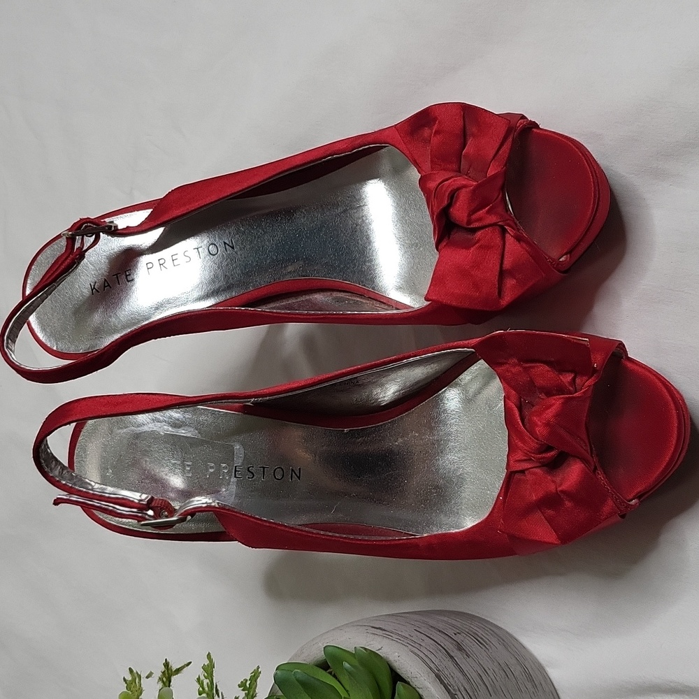 Kate Preston red stilleto high heel shoes sz 7M